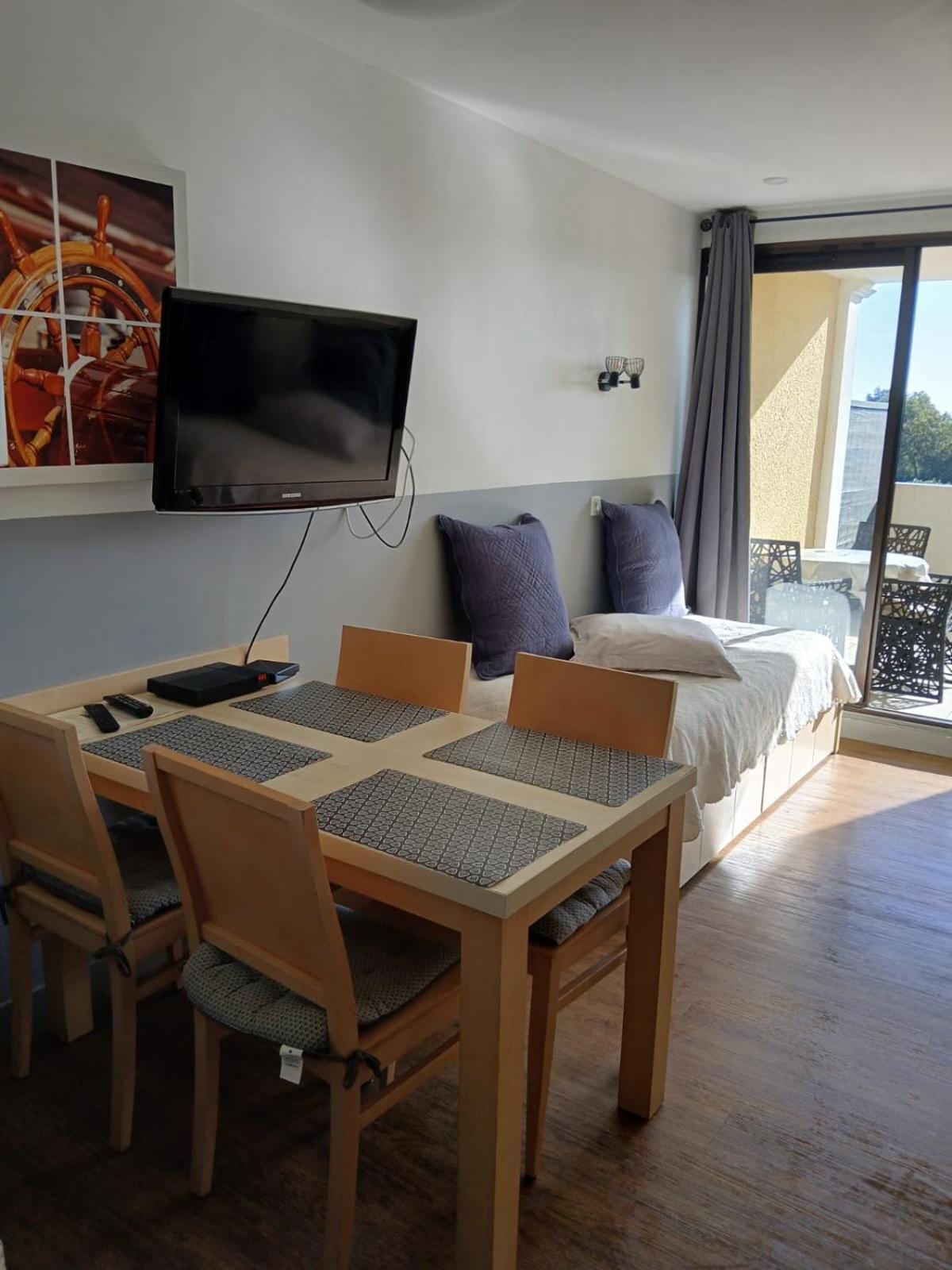 Appartement Grimaud Bord De Mer מראה חיצוני תמונה